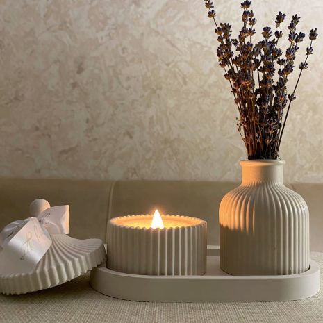 Handcrafted Jar Scented Candle with Concrete Vase & Tray – Elevate Your Ambiance Alif