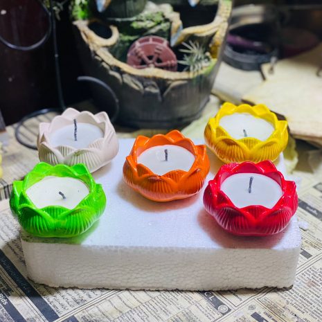 Handcrafted Lotus Scented Concrete Jar Candles for Elegant Ambiance - Different colors Handcrafted Lotus Scented Concrete Jar Candles for Elegant Ambiance -Different colors available