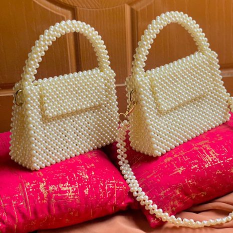 Handmade Pearl Beaded Bag – Timeless Elegance for Every Occasion Handmade Pearl Beaded Bag – Timeless Elegance for Every Occasion