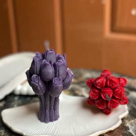 Tulip Bouquet Scented Candle – Handcrafted Aromatic Art for Moments That Matter Tulip Bouquet Scented Candle – Handcrafted Aromatic Art for Moments That Matter