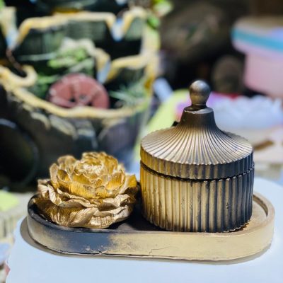 Handmade Golden Concrete Tray Set for Home Décor Handmade Golden Concrete Tray Set for Home Décor